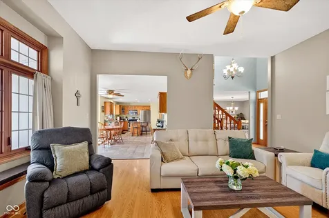 8251 Misty Cove Indianapolis IN 46236