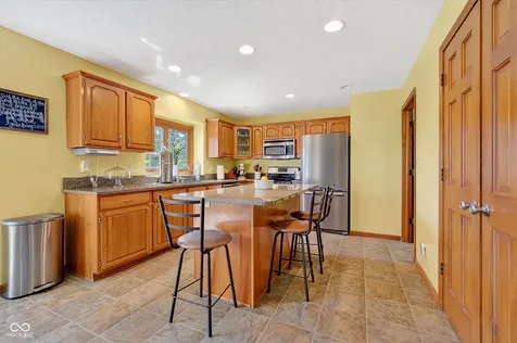 8251 Misty Cove Indianapolis IN 46236