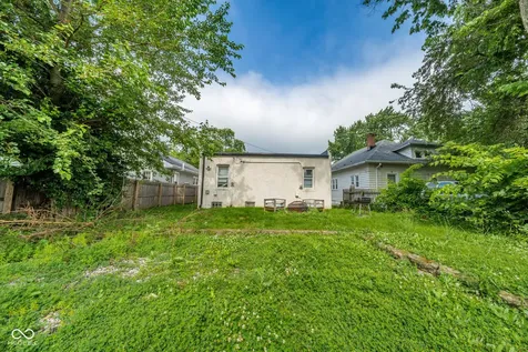 4033 Boulevard Place Indianapolis IN 46208