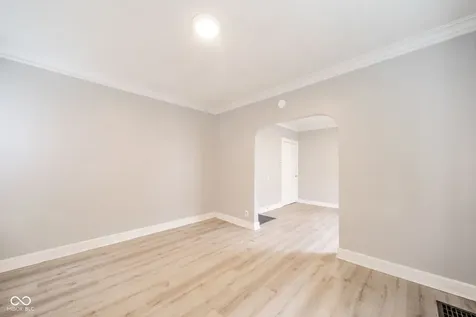 4033 Boulevard Place Indianapolis IN 46208