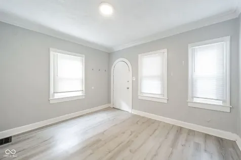 4033 Boulevard Place Indianapolis IN 46208