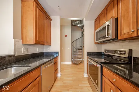 355 E Ohio Street Indianapolis IN 46204