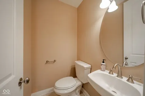 355 E Ohio Street Indianapolis IN 46204