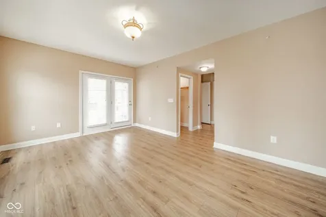 355 E Ohio Street Indianapolis IN 46204