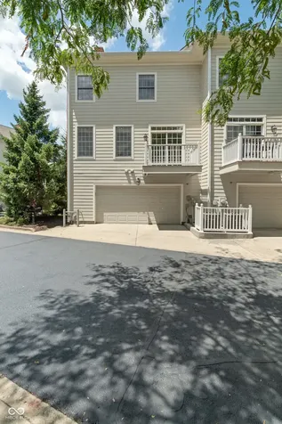 12735 Edgemont Way Carmel IN 46032