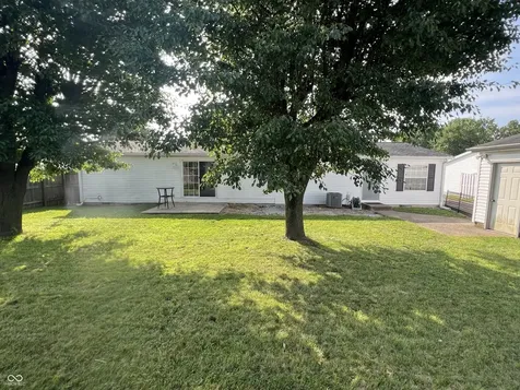4686 Breckenridge Drive Columbus IN 47203