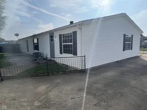 4686 Breckenridge Drive Columbus IN 47203