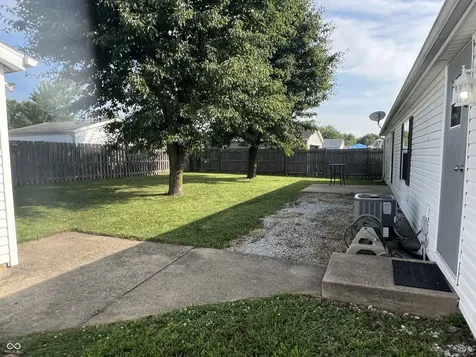 4686 Breckenridge Drive Columbus IN 47203