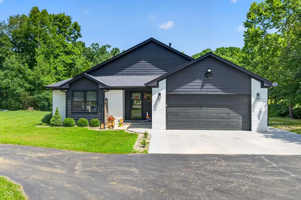 6876 W 300 S Morgantown IN 46160