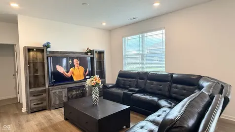 71 Varner Drive Whiteland IN 46184