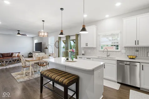 232 Waterford Lane Pendleton IN 46064