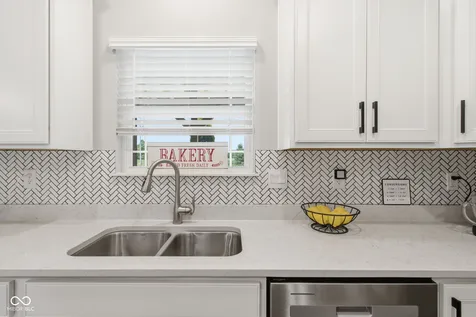 232 Waterford Lane Pendleton IN 46064