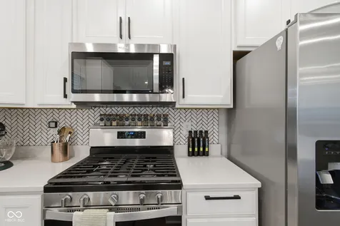 232 Waterford Lane Pendleton IN 46064