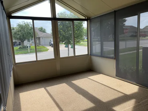 2047 Pelican Franklin IN 46131