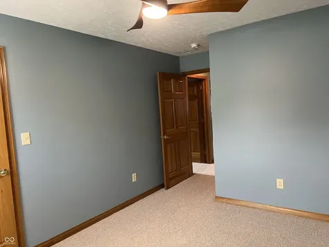 2047 Pelican Franklin IN 46131