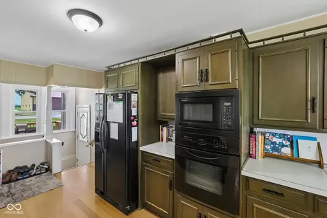 8172 E 1000 N Colfax IN 46035