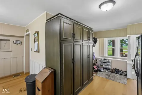 8172 E 1000 N Colfax IN 46035