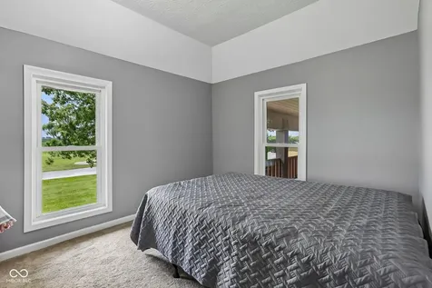 8172 E 1000 N Colfax IN 46035