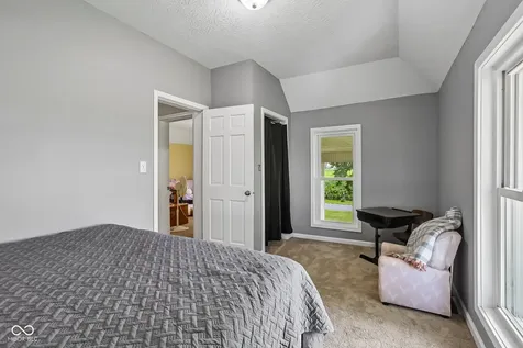 8172 E 1000 N Colfax IN 46035