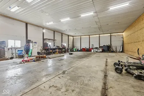 8172 E 1000 N Colfax IN 46035