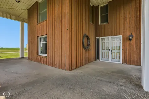 8172 E 1000 N Colfax IN 46035