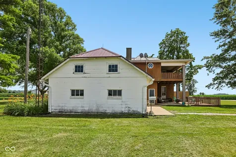 8172 E 1000 N Colfax IN 46035
