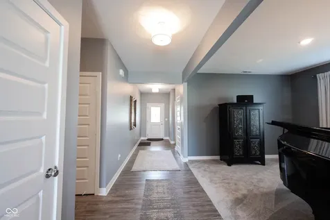 4860 W Safford Drive New Palestine IN 46163