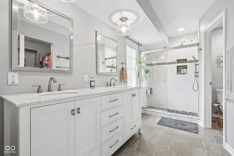 7591 Meadow Ridge Drive Fishers IN 46038