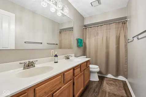 7591 Meadow Ridge Drive Fishers IN 46038