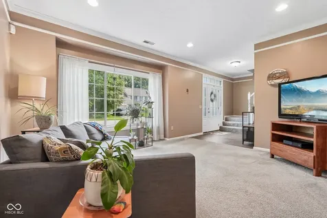 7591 Meadow Ridge Drive Fishers IN 46038
