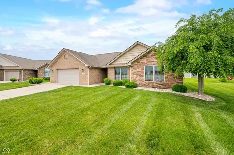 1982 Conifer Court Columbus IN 47201
