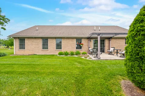 1982 Conifer Court Columbus IN 47201