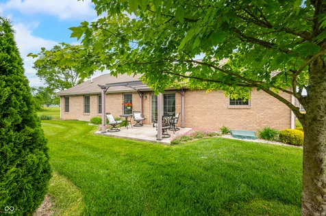 1982 Conifer Court Columbus IN 47201