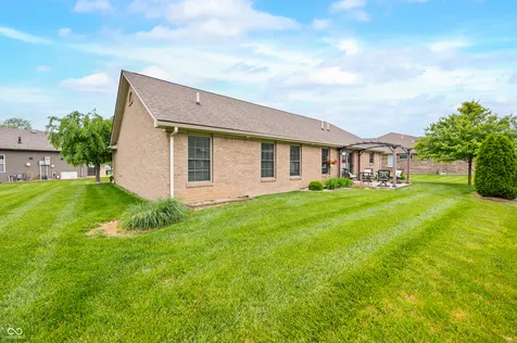 1982 Conifer Court Columbus IN 47201