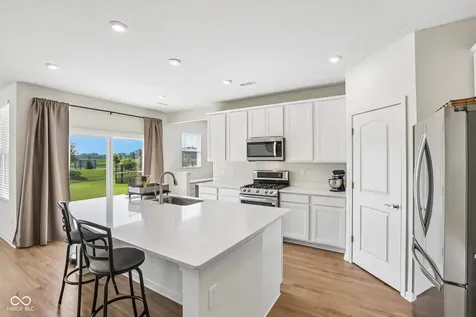 6910 Seattle Slew Drive Whitestown IN 46075
