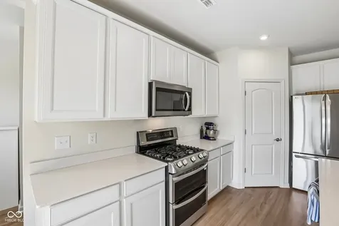 6910 Seattle Slew Drive Whitestown IN 46075