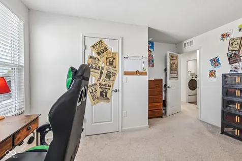 6910 Seattle Slew Drive Whitestown IN 46075