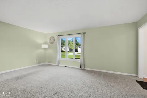 7957 Castle Lake Road Indianapolis IN 46256