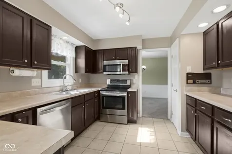 7957 Castle Lake Road Indianapolis IN 46256