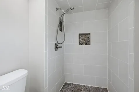 7957 Castle Lake Road Indianapolis IN 46256