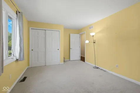 7957 Castle Lake Road Indianapolis IN 46256