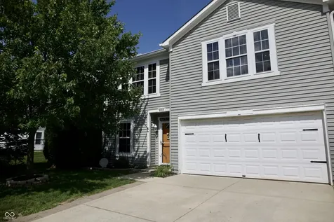 8223 Retreat Lane Indianapolis IN 46259