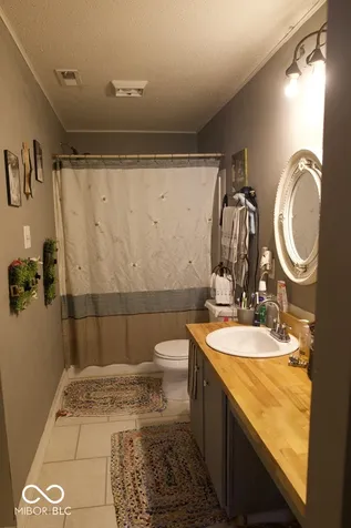 8223 Retreat Lane Indianapolis IN 46259