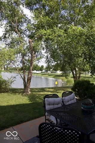 8223 Retreat Lane Indianapolis IN 46259