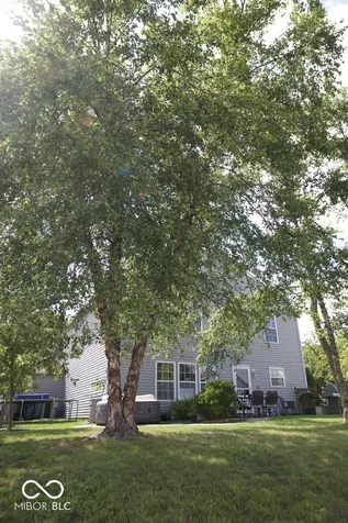 8223 Retreat Lane Indianapolis IN 46259