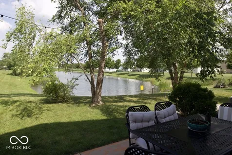 8223 Retreat Lane Indianapolis IN 46259