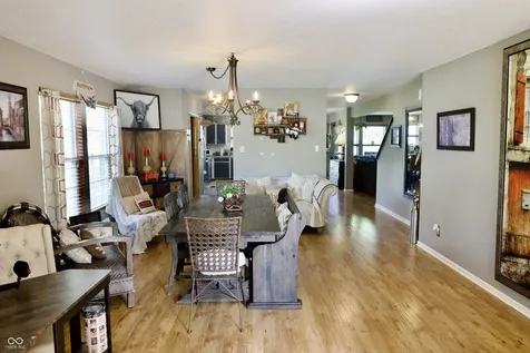 8223 Retreat Lane Indianapolis IN 46259