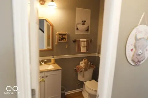 8223 Retreat Lane Indianapolis IN 46259