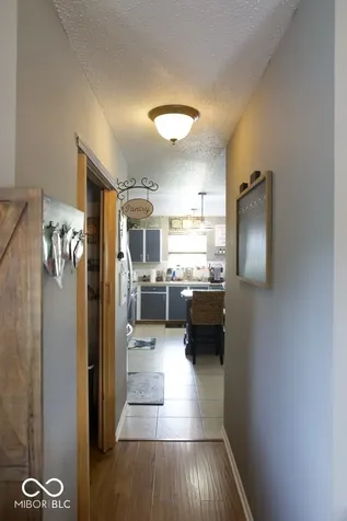 8223 Retreat Lane Indianapolis IN 46259