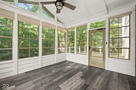 11217 Woods Bay Lane Indianapolis IN 46236